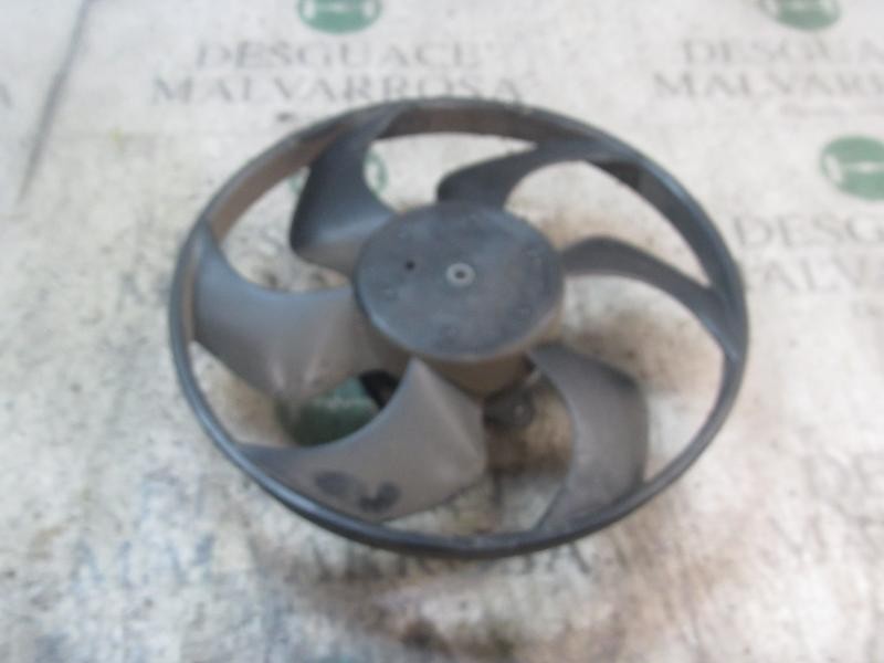 Recambio de electroventilador para renault twingo 1.2 16v referencia OEM IAM 7701068310  