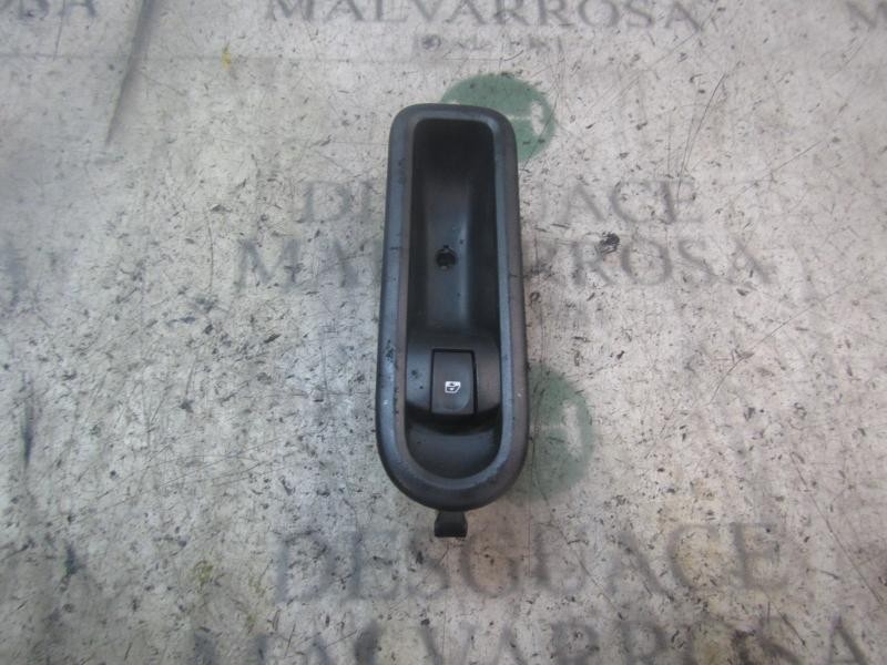 Recambio de mando elevalunas delantero derecho para renault twingo 1.2 16v referencia OEM IAM 8200214936 82003565170 