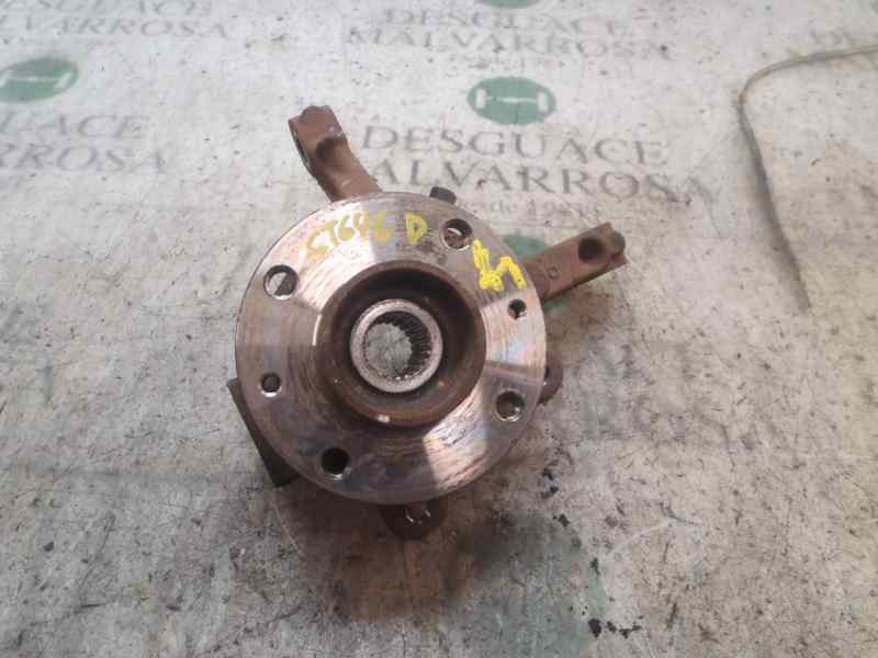 Recambio de mangueta delantera derecha para renault twingo 1.2 16v referencia OEM IAM 8200663593  