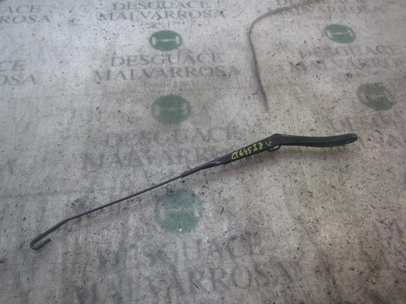 Recambio de brazo limpia delantero izquierdo para dacia sandero 1.2 16v cat referencia OEM IAM 288811027R  