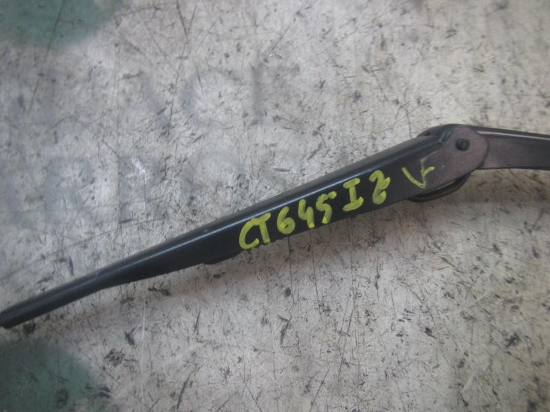 Recambio de brazo limpia delantero izquierdo para dacia sandero 1.2 16v cat referencia OEM IAM 288811027R  