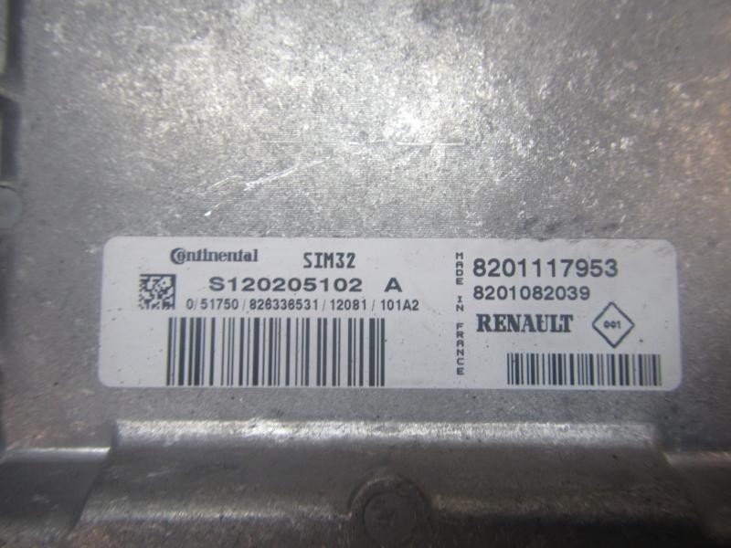 Recambio de centralita motor uce para dacia sandero 1.2 16v cat referencia OEM IAM 8201117953 8201117953 