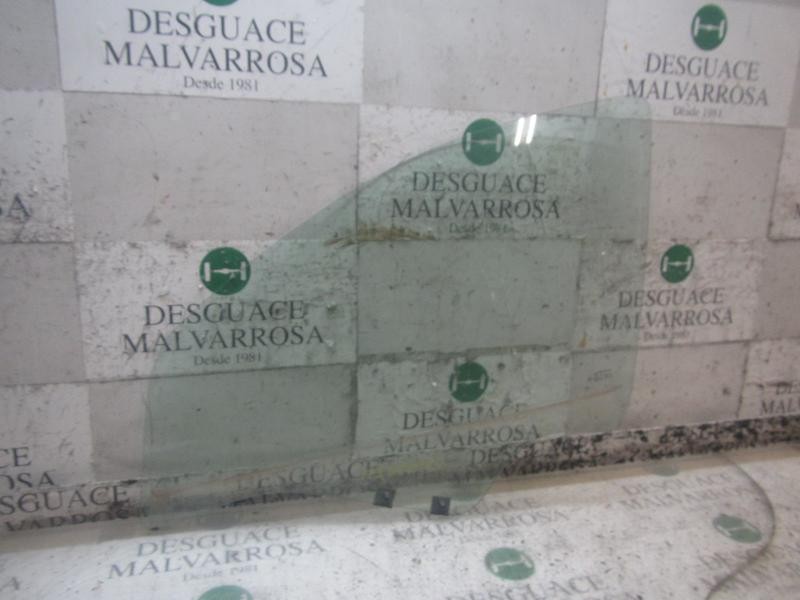 Recambio de cristal puerta delantero izquierdo para dacia sandero 1.2 16v cat referencia OEM IAM 8200733023  