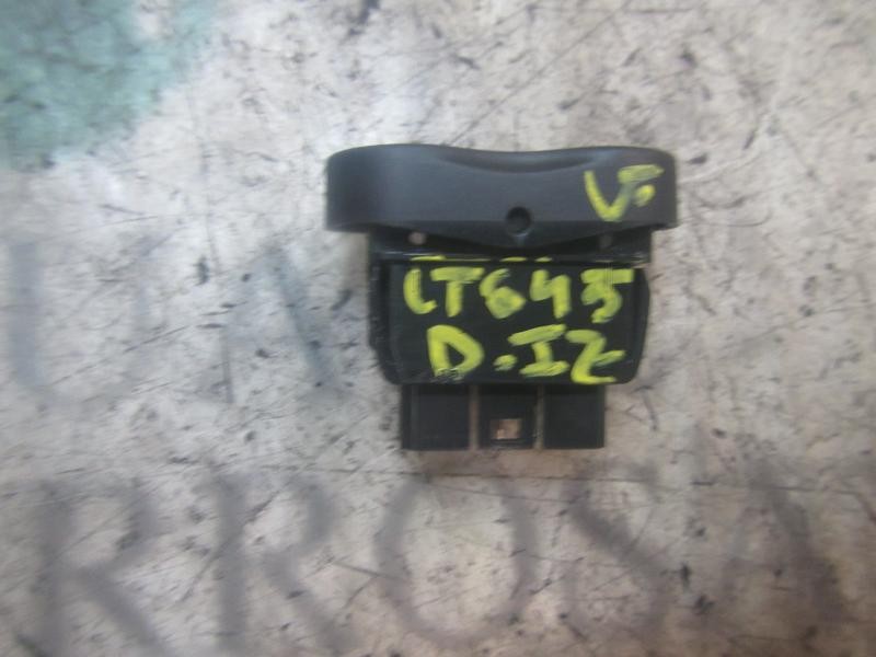 Recambio de mando elevalunas delantero izquierdo para dacia sandero 1.2 16v cat referencia OEM IAM 8200602227  