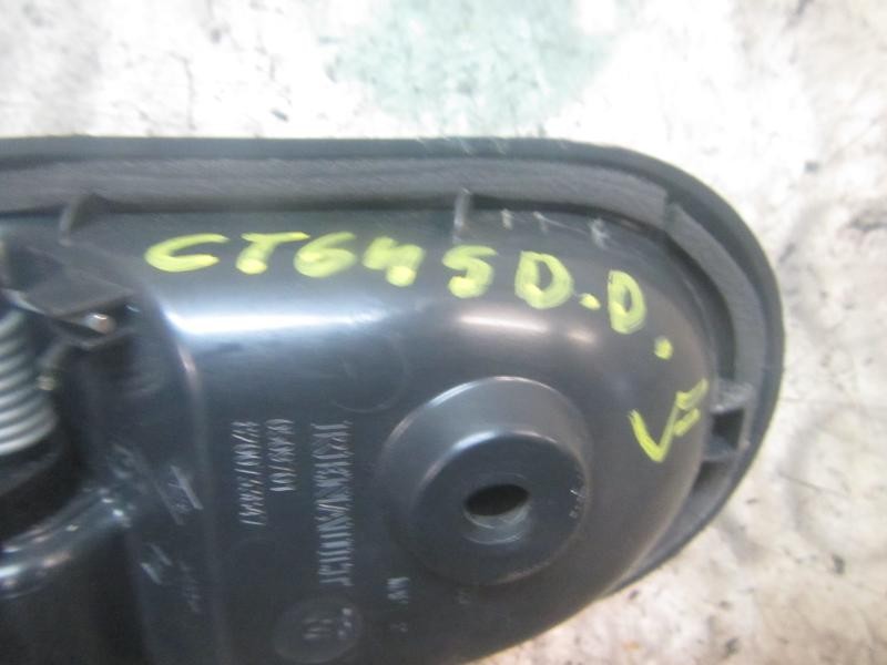 Recambio de maneta interior delantera derecha para dacia sandero 1.2 16v cat referencia OEM IAM 8200733847  