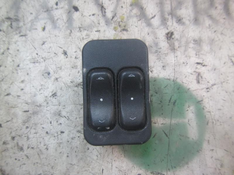 Recambio de mando elevalunas delantero izquierdo para opel zafira a 2.0 dti referencia OEM IAM   