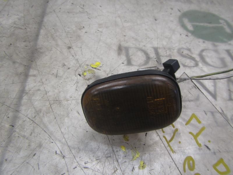 Recambio de piloto lateral derecho para toyota celica (t20) 1.8 st referencia OEM IAM   