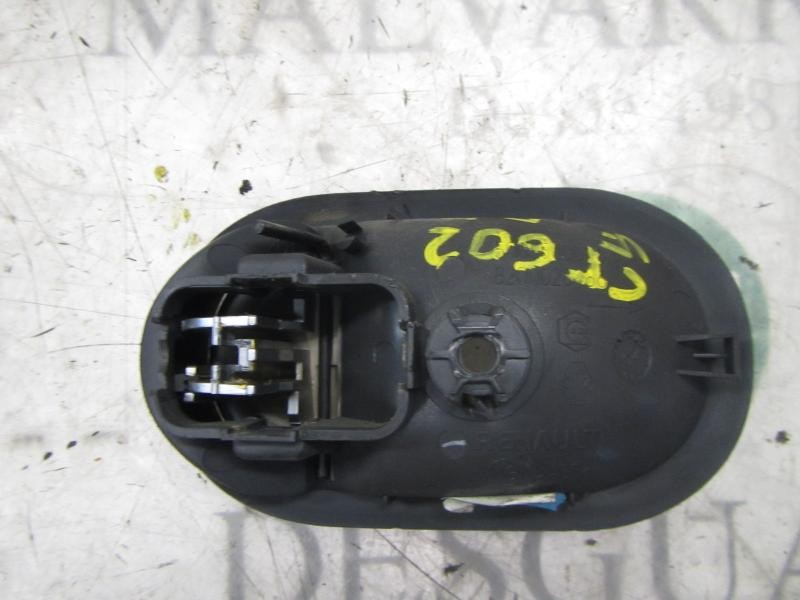 Recambio de maneta interior delantera derecha para renault scenic ii confort dynamique referencia OEM IAM   