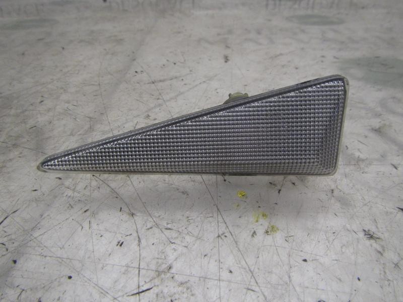 Recambio de piloto lateral derecho para renault scenic ii confort dynamique referencia OEM IAM   