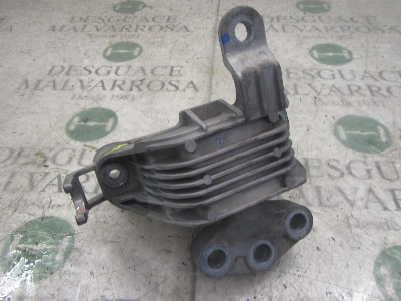 Recambio de soporte motor derecho para chevrolet cruze hatchback 1.6 cat referencia OEM IAM 13347449  