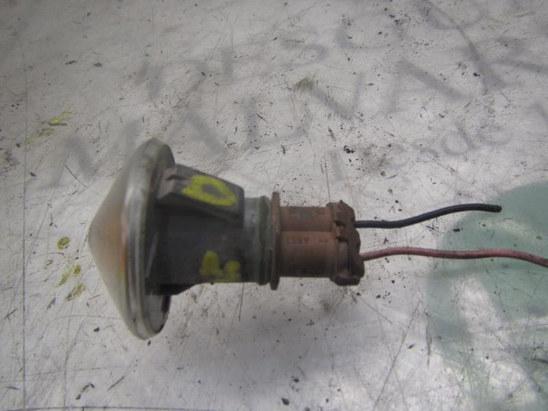 Recambio de piloto lateral derecho para fiat punto berlina (188) 1.2 8v referencia OEM IAM   