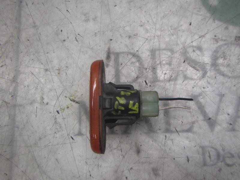 Recambio de piloto lateral derecho para renault twingo (co6) 1.2 (c066/67/68) referencia OEM IAM   