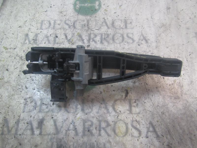 Recambio de maneta exterior trasera derecha para ford kuga (cbv) trend referencia OEM IAM 1305822  