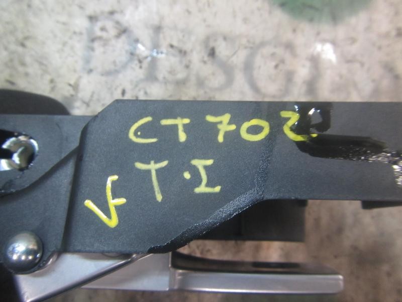 Recambio de maneta interior trasera izquierda para ford kuga (cbv) trend referencia OEM IAM 1501943  