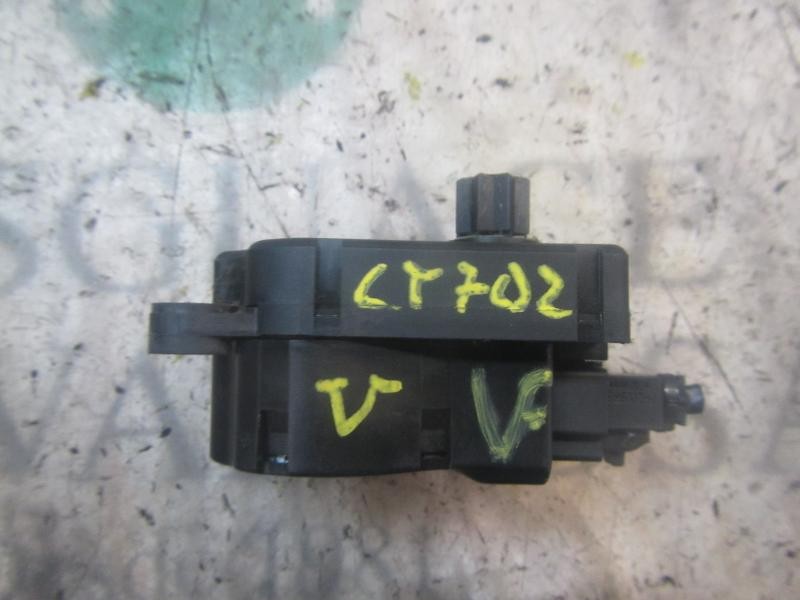 Recambio de motor apertura trampillas climatizador para ford kuga (cbv) trend referencia OEM IAM 1786200  