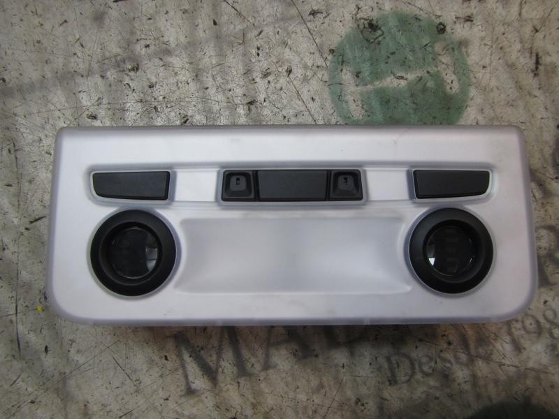 Recambio de piloto interior para bmw serie 3 coupe (e92) 330d referencia OEM IAM 61319201628  