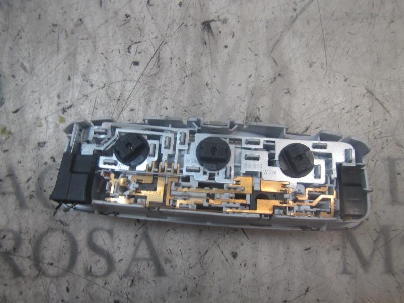 Recambio de piloto interior para ford kuga (cbv) trend referencia OEM IAM 1531183  