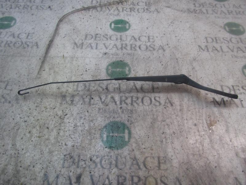 Recambio de brazo limpia delantero derecho para peugeot 106 (s2) max referencia OEM IAM   