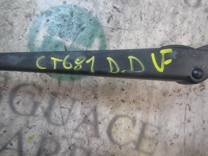 Recambio de brazo limpia delantero derecho para peugeot 106 (s2) max referencia OEM IAM   