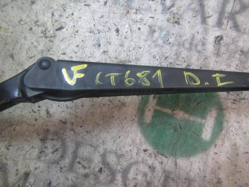 Recambio de brazo limpia delantero izquierdo para peugeot 106 (s2) max referencia OEM IAM   