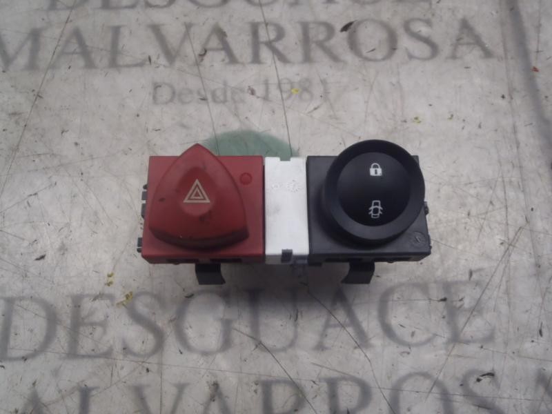 Recambio de warning para renault megane ii classic berlina confort dynamique referencia OEM IAM   