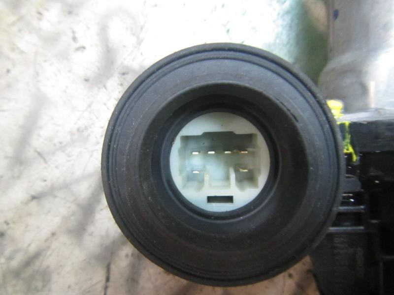 Recambio de elevalunas delantero derecho para suzuki swift berlina (mz) 1.3 16v cat referencia OEM IAM 8340163J50  