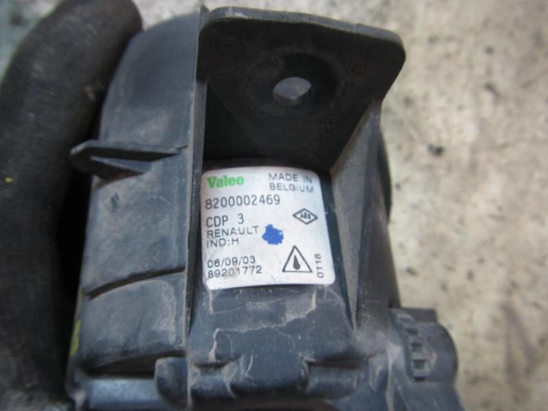 Recambio de faro antiniebla izquierdo para renault clio ii fase ii (b/cb0) authentique referencia OEM IAM   
