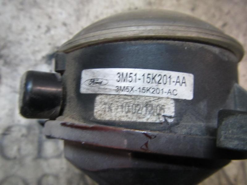 Recambio de faro antiniebla derecho para ford focus berlina (cap) ghia referencia OEM IAM   
