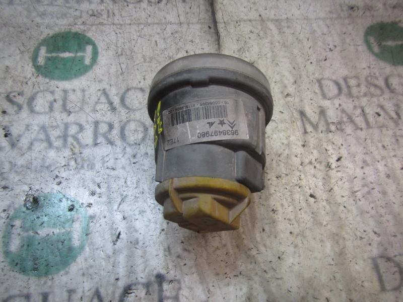 Recambio de faro antiniebla izquierdo para citroën c3 1.4 hdi sx referencia OEM IAM   