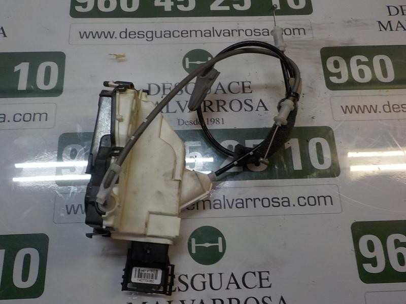 Recambio de cerradura puerta trasera derecha para citroën c4 cactus business referencia OEM IAM 9801690380  