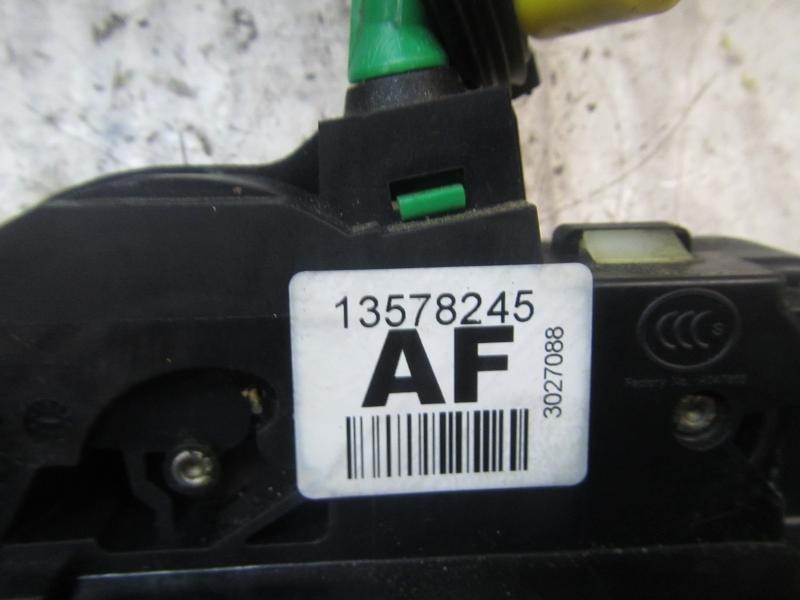 Recambio de cerradura puerta trasera derecha para chevrolet cruze hatchback 1.6 cat referencia OEM IAM 13579566 13578245 