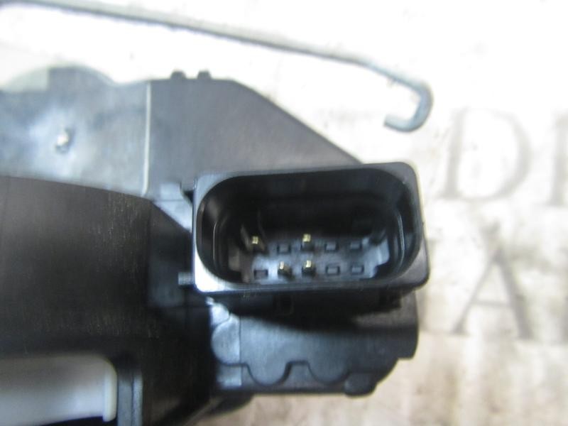 Recambio de cerradura puerta trasera derecha para chevrolet cruze hatchback 1.6 cat referencia OEM IAM 13579566 13578245 