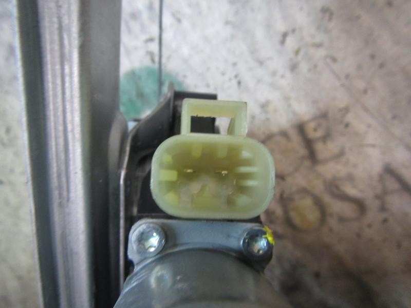 Recambio de elevalunas trasero derecho para chevrolet cruze hatchback 1.6 cat referencia OEM IAM 95999490 9881003010 