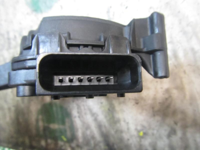 Recambio de potenciometro pedal para chevrolet cruze hatchback 1.6 cat referencia OEM IAM 13252702 13252702 