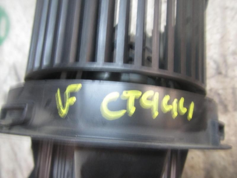 Recambio de motor calefaccion para peugeot 207 1.6 16v hdi referencia OEM IAM   