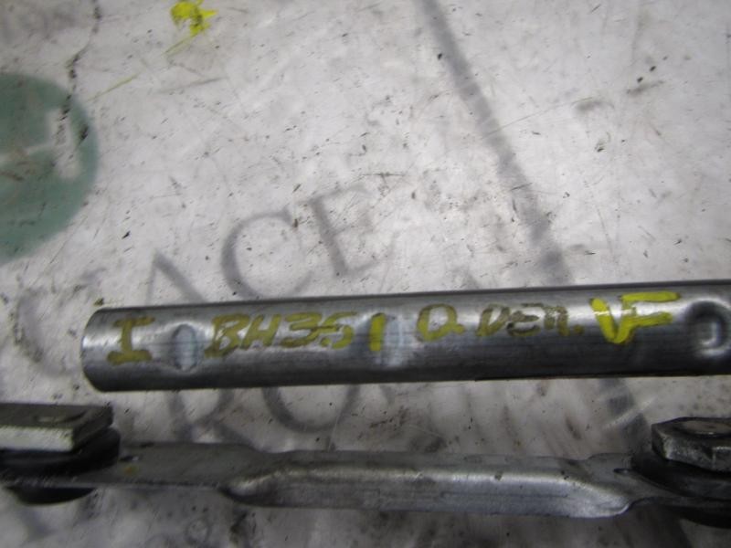 Recambio de articulacion limpia delantero para peugeot 5008 premium referencia OEM IAM   