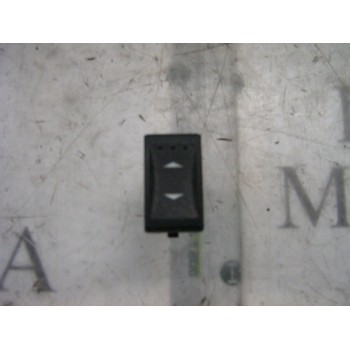 MANDO ELEVALUNAS DELANTERO DERECHO 