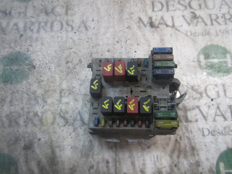 Recambio de caja reles / fusibles para fiat stilo (192) 2.4 20v abarth referencia OEM IAM   