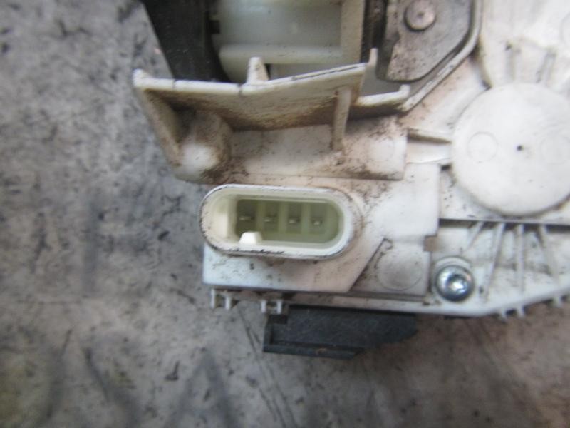 Recambio de cerradura puerta delantera derecha para chrysler jeep compass limited referencia OEM IAM 4589416AA  