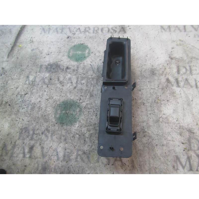 Recambio de mando elevalunas trasero izquierdo para chrysler jeep compass limited referencia OEM IAM 56040693AD  