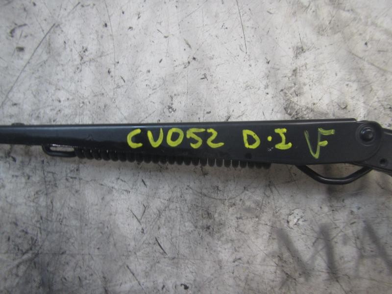 Recambio de brazo limpia delantero izquierdo para chrysler jeep compass limited referencia OEM IAM 68002027AA  