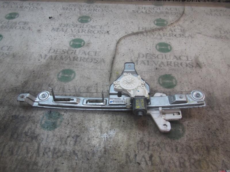 Recambio de elevalunas trasero derecho para chrysler jeep compass limited referencia OEM IAM 68002888AA 05074822AA 