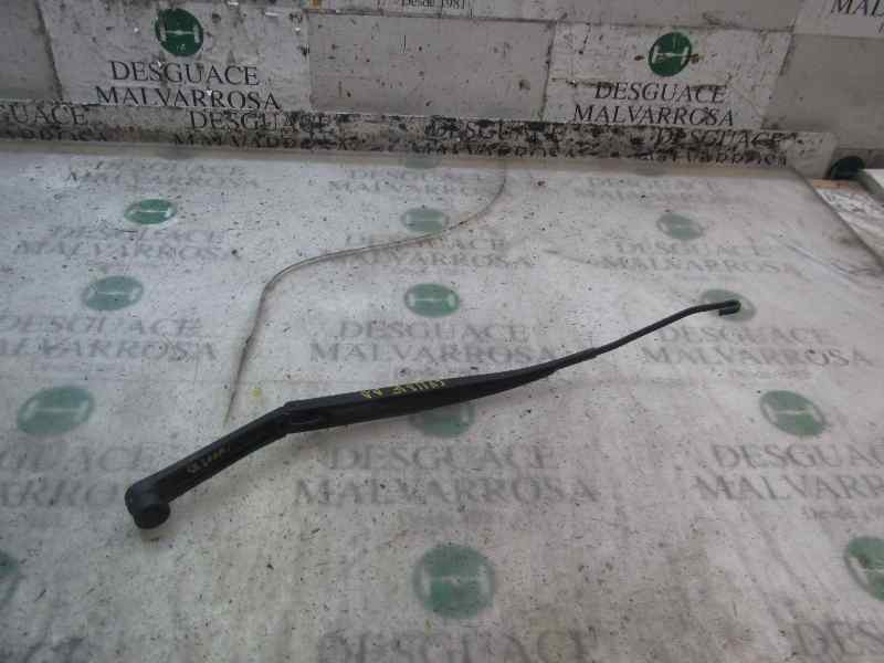 Recambio de brazo limpia delantero derecho para hyundai i10 1.1 12v cat referencia OEM IAM 983200X000  