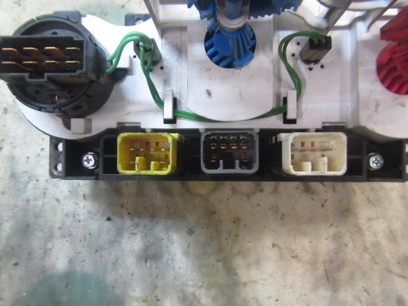 Recambio de mando calefaccion / aire acondicionado para hyundai i10 1.1 12v cat referencia OEM IAM 972500X0304X 972500X0304 