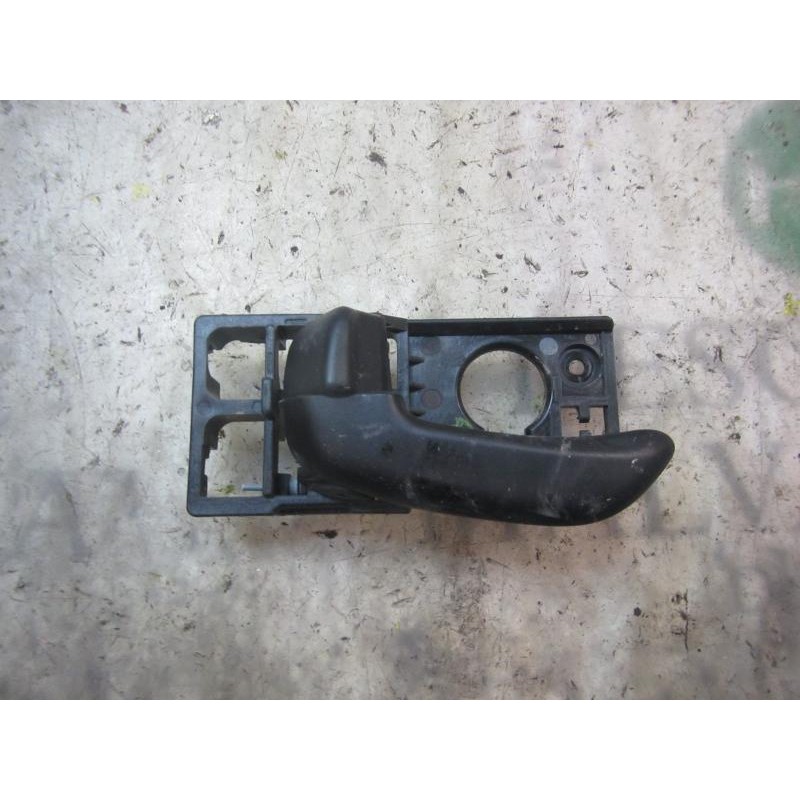 Recambio de maneta interior trasera izquierda para hyundai i10 1.1 12v cat referencia OEM IAM 826100X0004X  