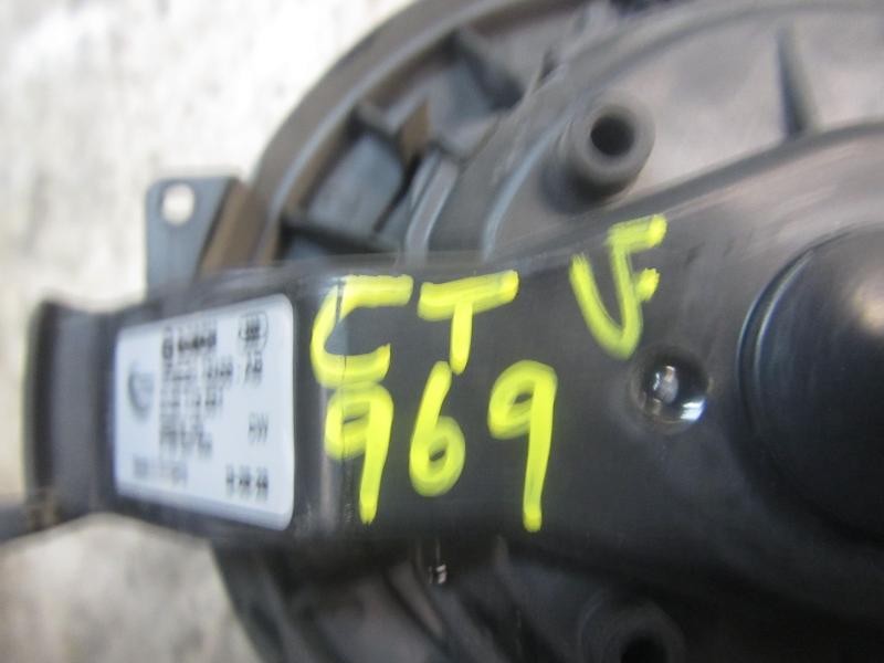 Recambio de motor calefaccion para ford fiesta (ccn) trend referencia OEM IAM 1790329 0130115551 0130115551