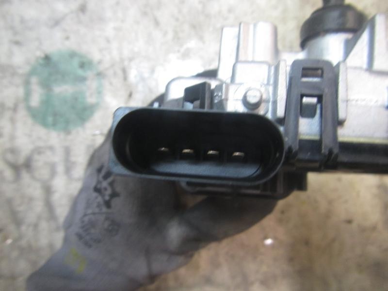 Recambio de motor limpia delantero para ford fiesta (ccn) trend referencia OEM IAM 1698869 8A6117B571 