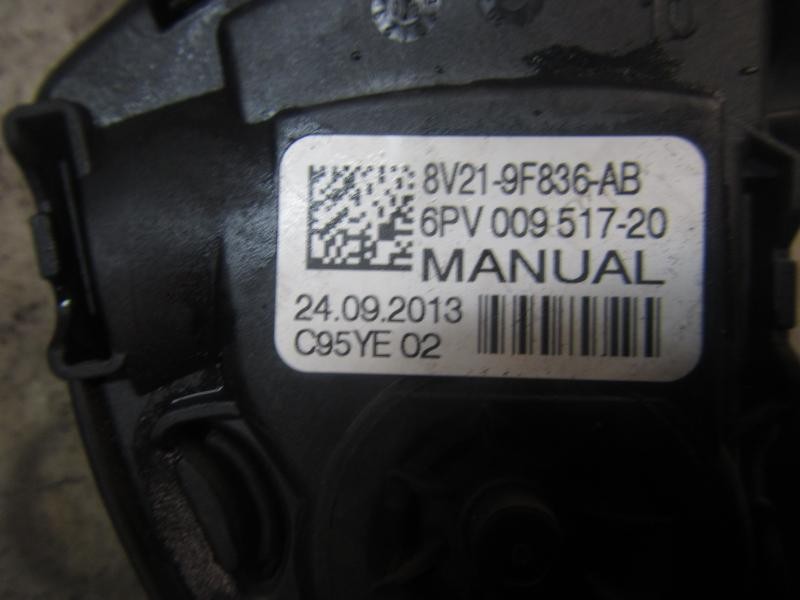 Recambio de potenciometro pedal para ford fiesta (ccn) trend referencia OEM IAM 2120072  