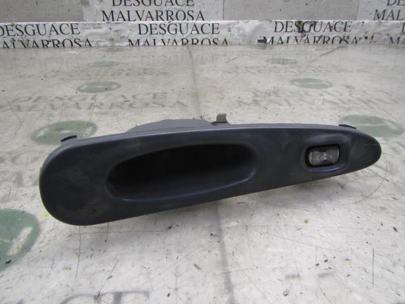 Recambio de mando elevalunas trasero derecho para hyundai lantra familiar (rd) 1.9 d gls referencia OEM IAM   