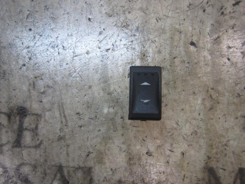 Recambio de mando elevalunas trasero izquierdo para ford mondeo berlina (ge) ambiente referencia OEM IAM   